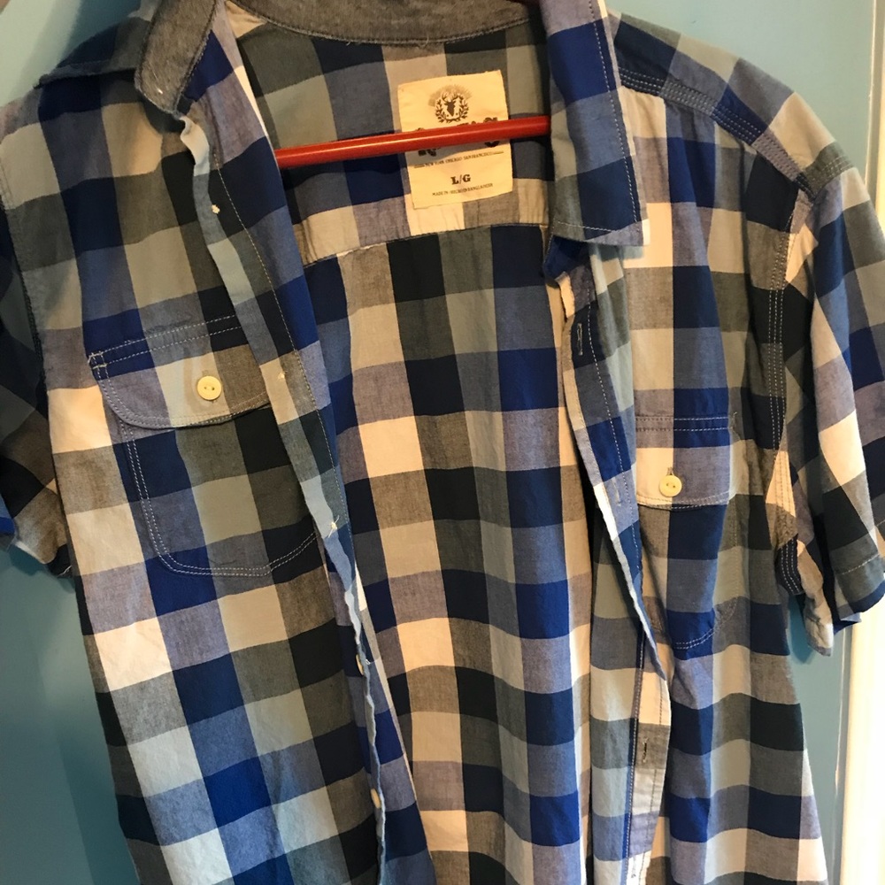 Short sleeved button down